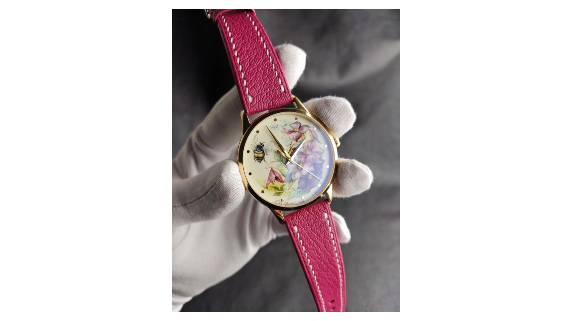 Часы наручные кварцевые Palekh Watch Полет шмеля 4,2 см, фуксия, сталь нержавеющая, кожа натуральная
