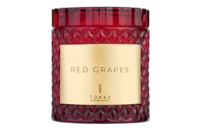 Свеча ароматическая Tonka Red Grapes 220 мл, стекло, стакан красный, п/к