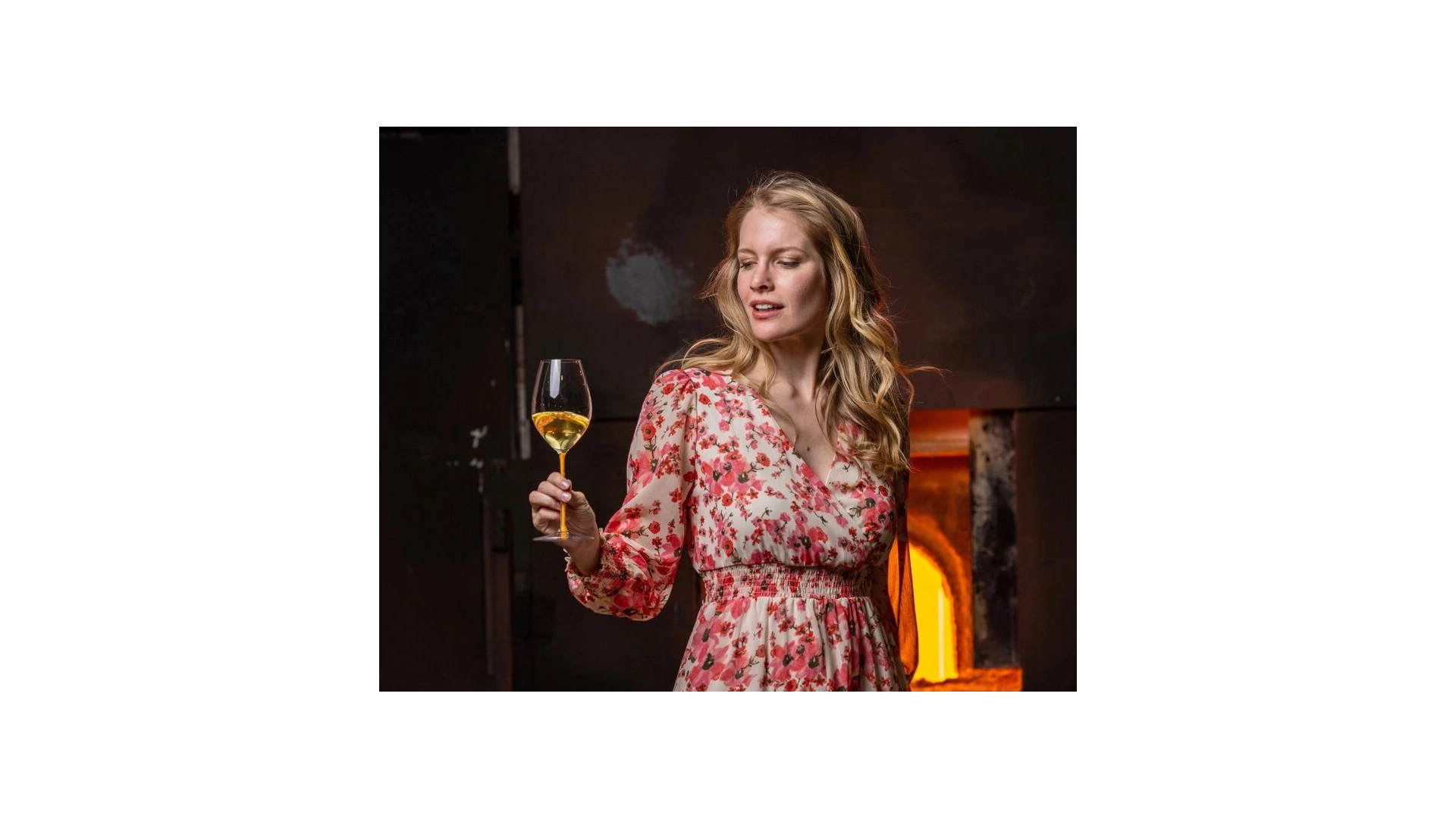 Бокал для шампанского Riedel Fatto a Mano Champagne 459мл, оранжевая ножка, ручная работа, хрусталь