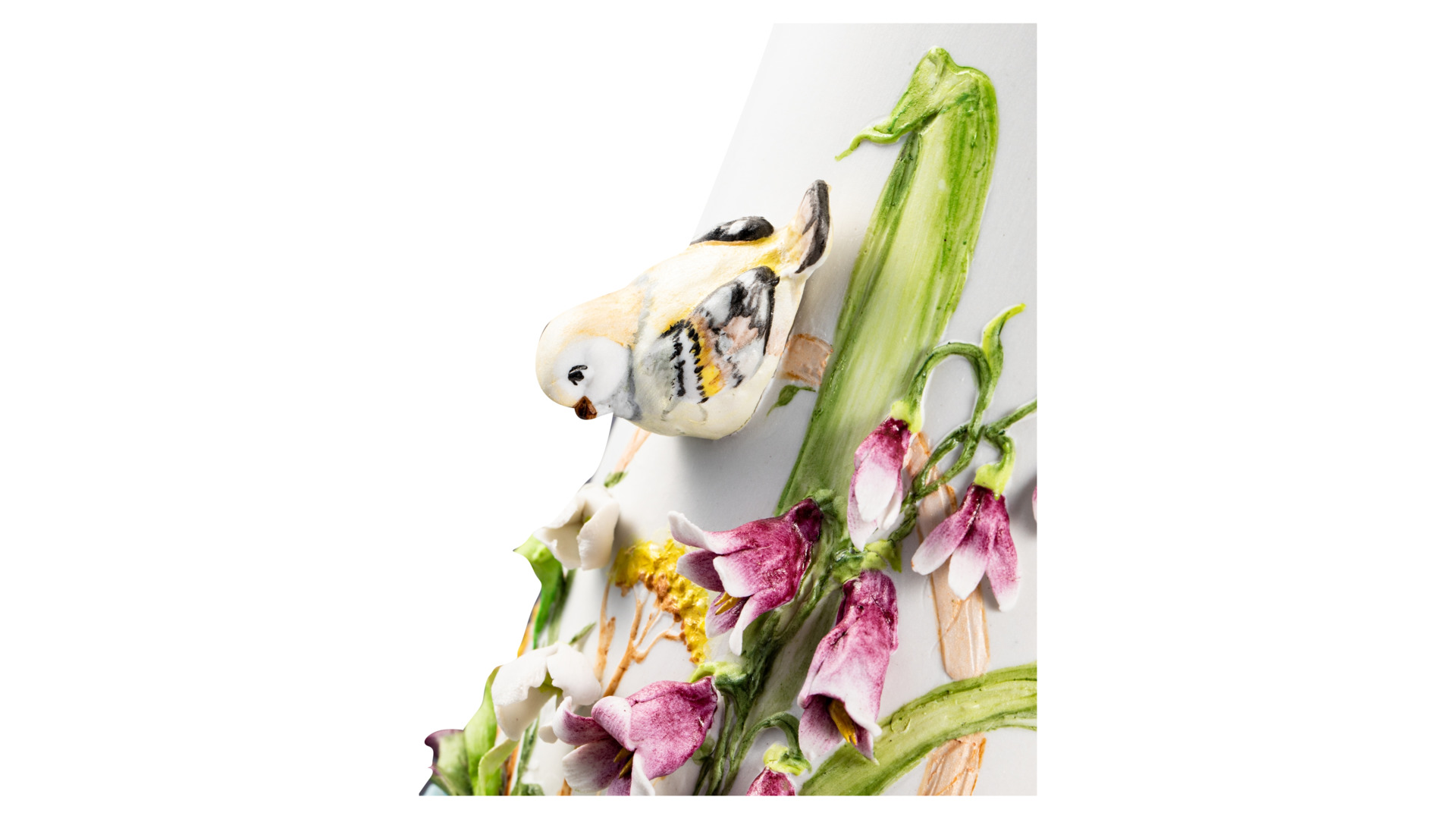 Ваза настольная Delta-X Лилии и другие цветы Торжество 38 см, фарфор, бежевая