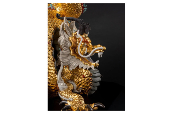 Фигурка Lladro Дракон защитник золотой 40х55 см, фарфор, лим выпуск