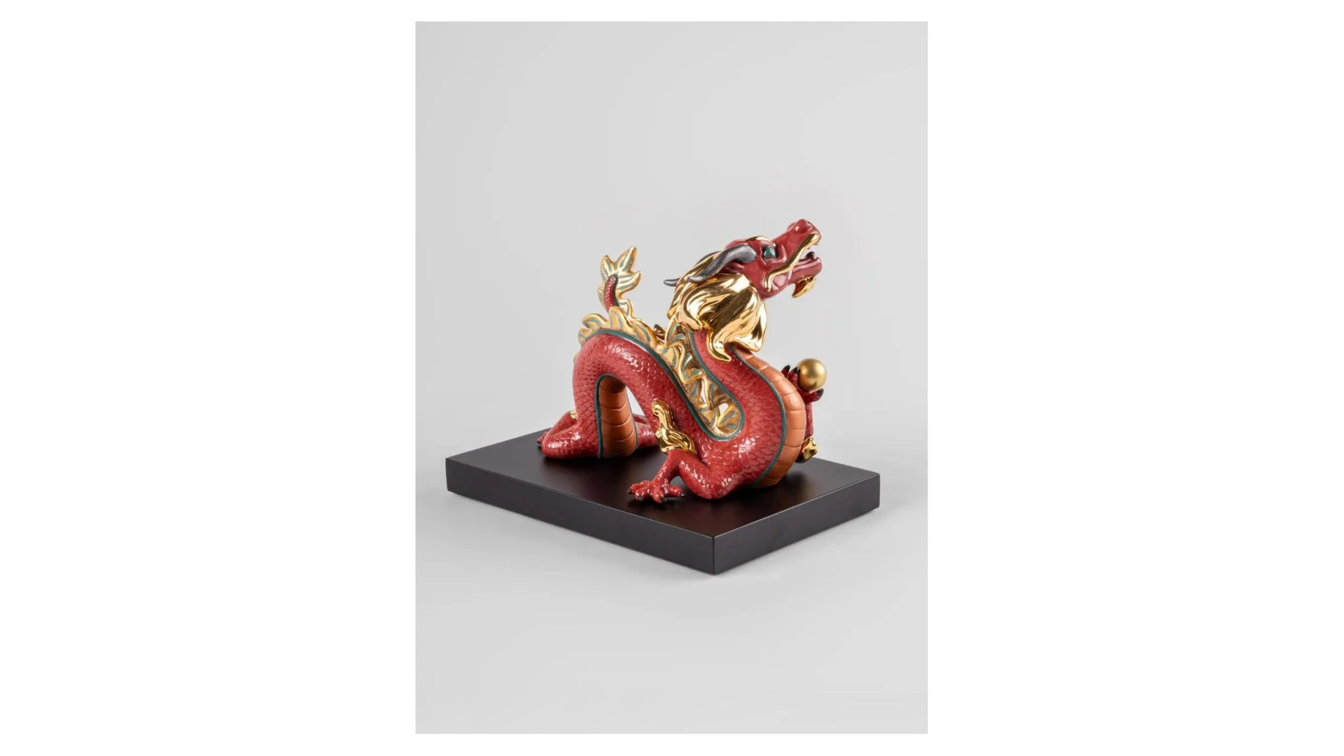 Фигурка Lladro Дракон 14х18х15 см, фарфор, красный, лим выпуск