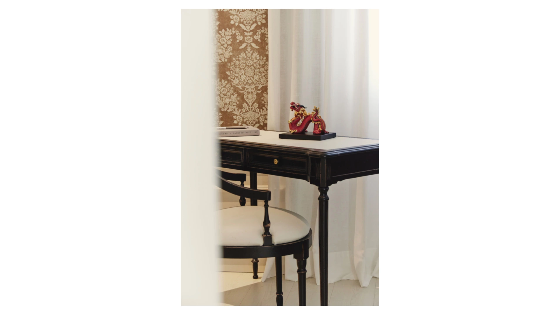 Фигурка Lladro Дракон 14х18х15 см, фарфор, красный, лим выпуск