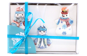 Набор игрушек новогодних Семикаракорская керамика Дед Мороз, Внученька, Снеговичок 3 шт, фаянс
