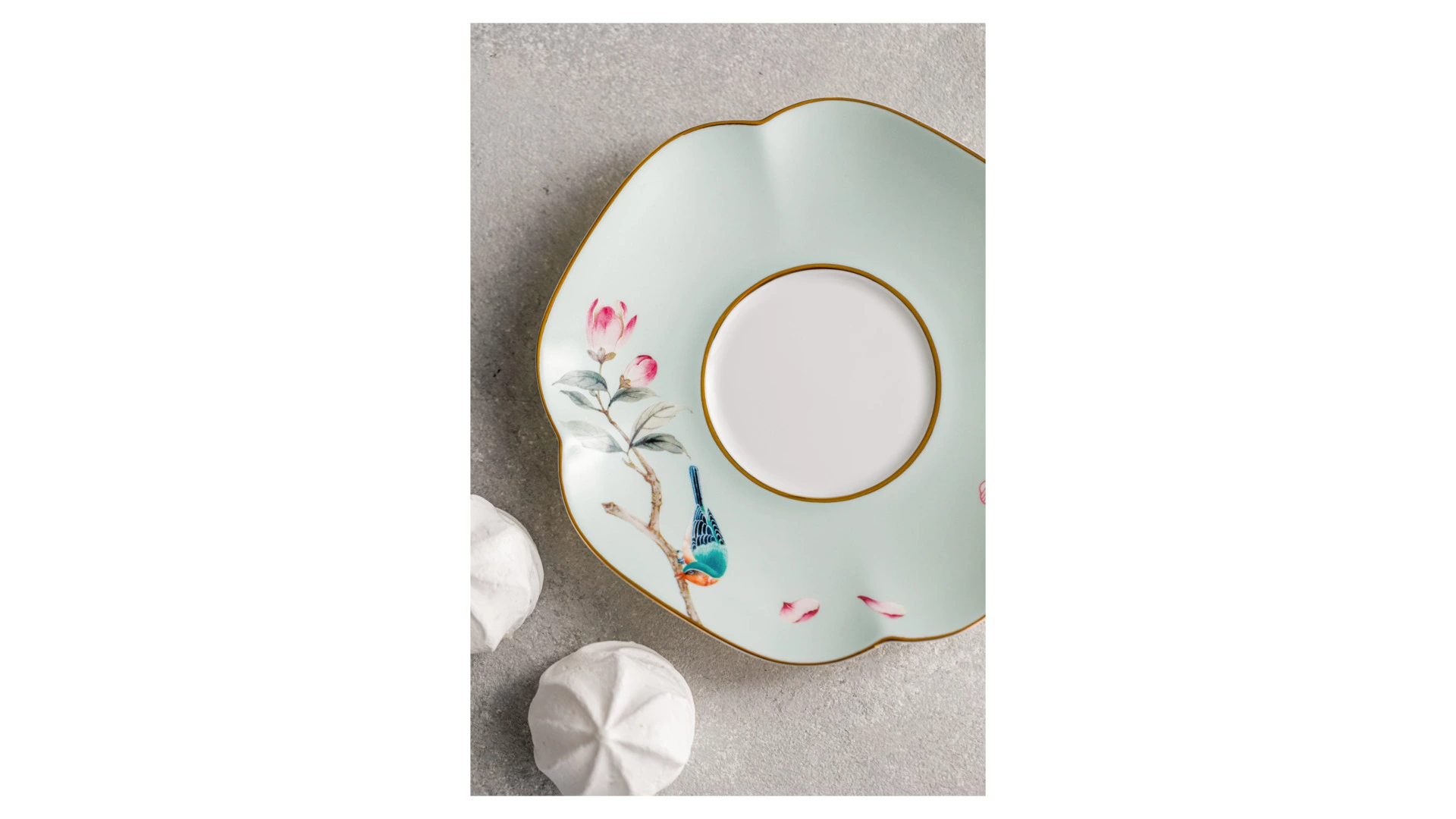 Чашка чайная с блюдцем Decor de table Винтаж Сакура 250 мл, фарфор костяной, голубая, п/к