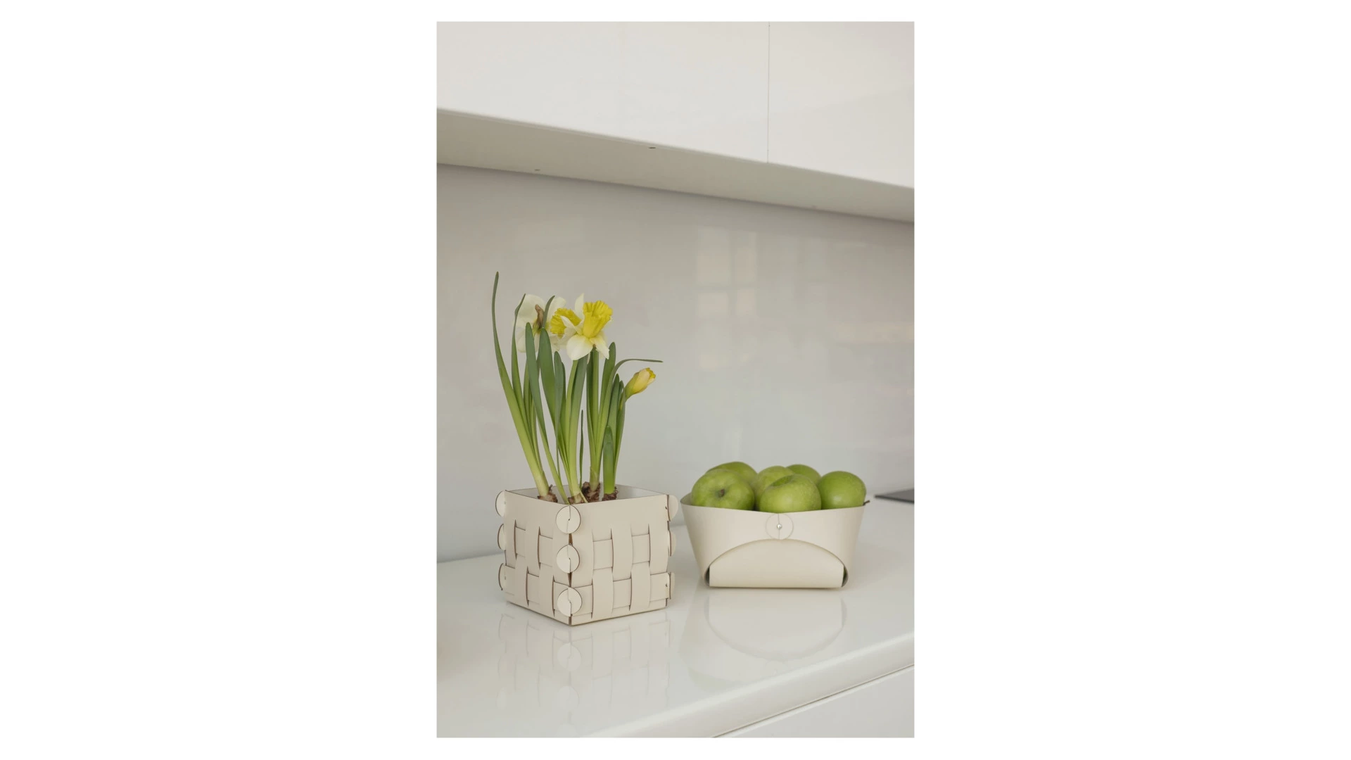 Корзина ADJ Flora 20х20х9 см, кожа натуральная, панна котта-sale