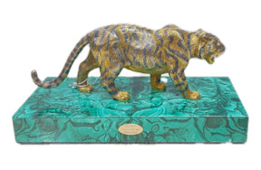 Статуэтка Cluev Decor Тигр на малахитовой подставке 16,2х7,6х7,7 см 1042,27 г, серебро 925, п/к
