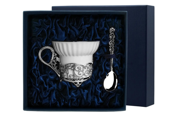 Чашка чайная с ложкой в футляре АргентА Кружевные узоры 70,06 г, 2 предмета, серебро 925, фарфор