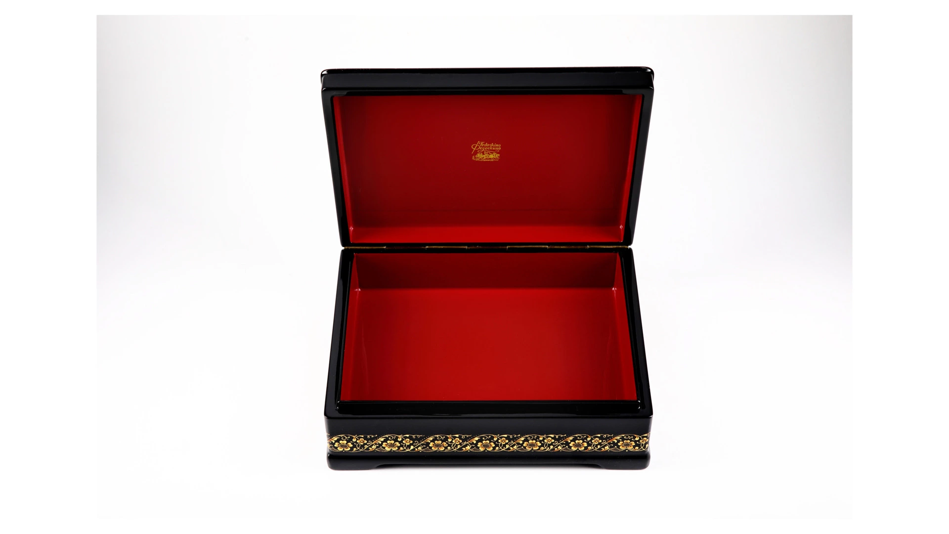 Шкатулка Федоскино Судьба 16х11х4 см, папье-маше