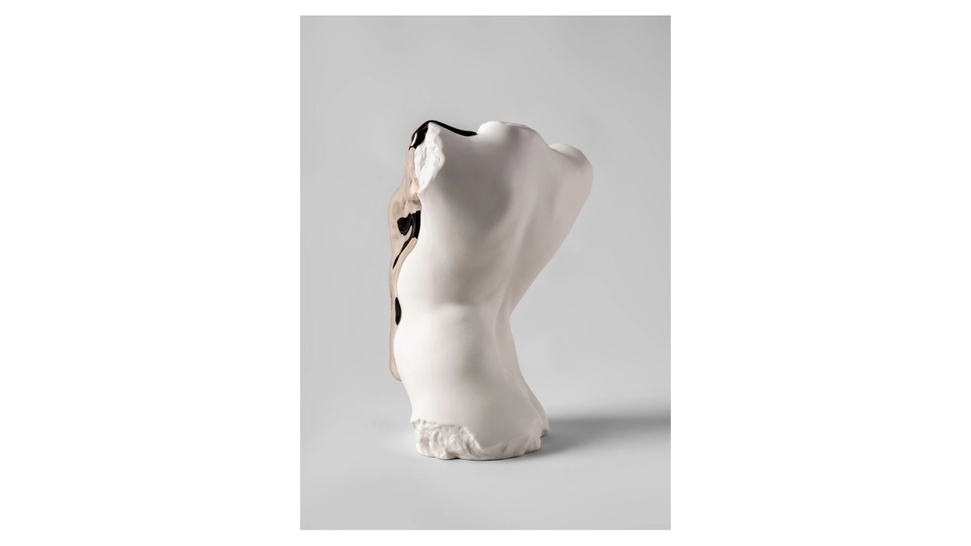 Фигурка Lladro Вечная текучесть Женщина 20х15х29 см, фарфор