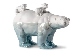 Фигурка Lladro Медведица с медвежатами под водой 39х19х25 см, фарфор