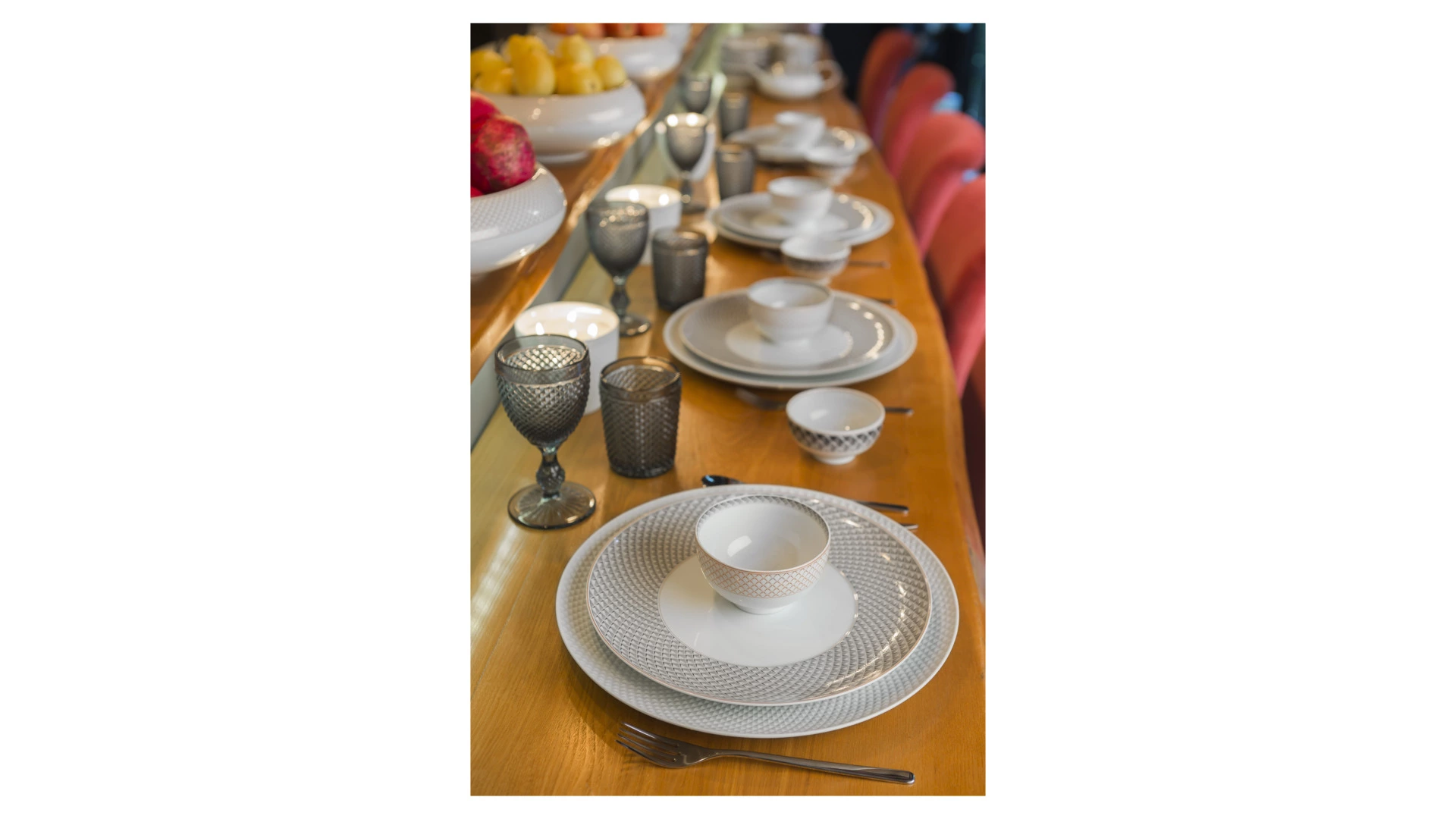 Тарелка обеденная Vista Alegre Майя 28 см, фарфор