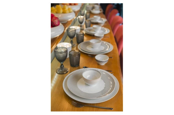 Тарелка обеденная Vista Alegre Майя 28 см, фарфор