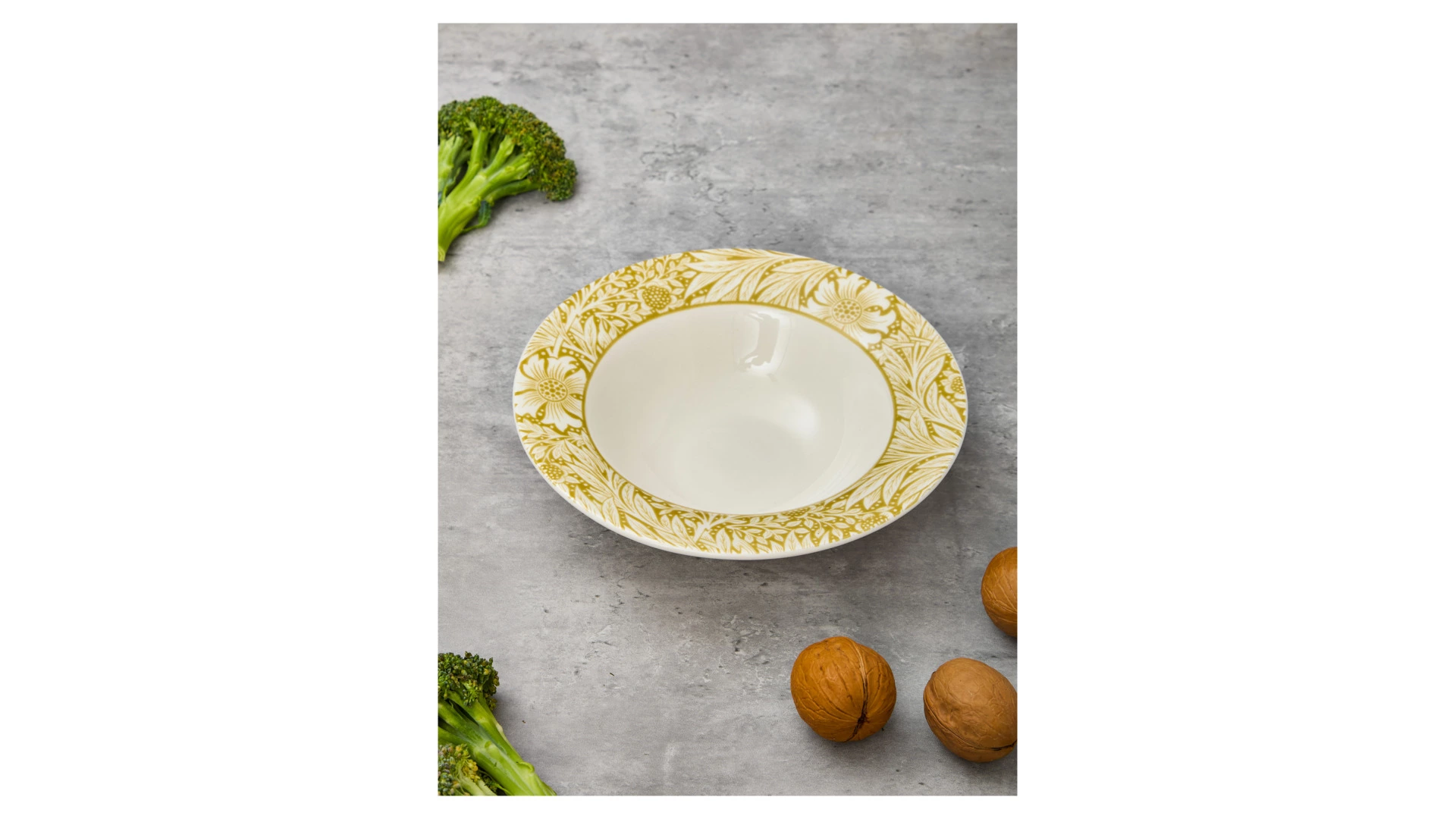 Тарелка суповая Spode Моррис и Ко Первоцвет 19 см, керамика