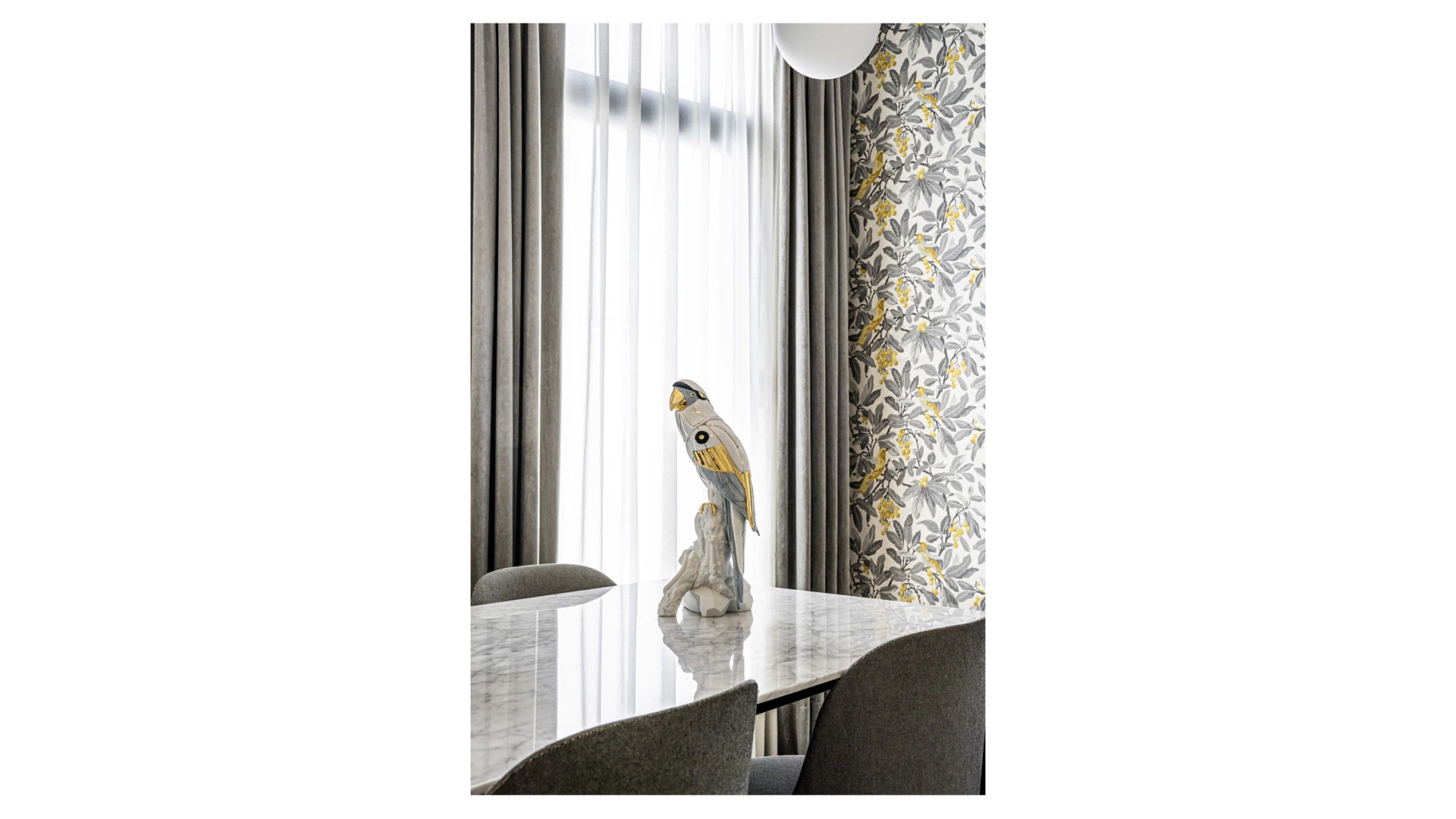 Фигурка Lladro Попугай Ара-киборг 20х22х45 см, фарфор