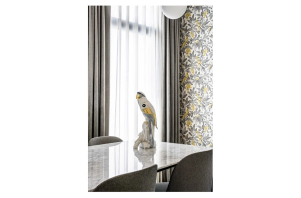 Фигурка Lladro Попугай Ара-киборг 20х22х45 см, фарфор