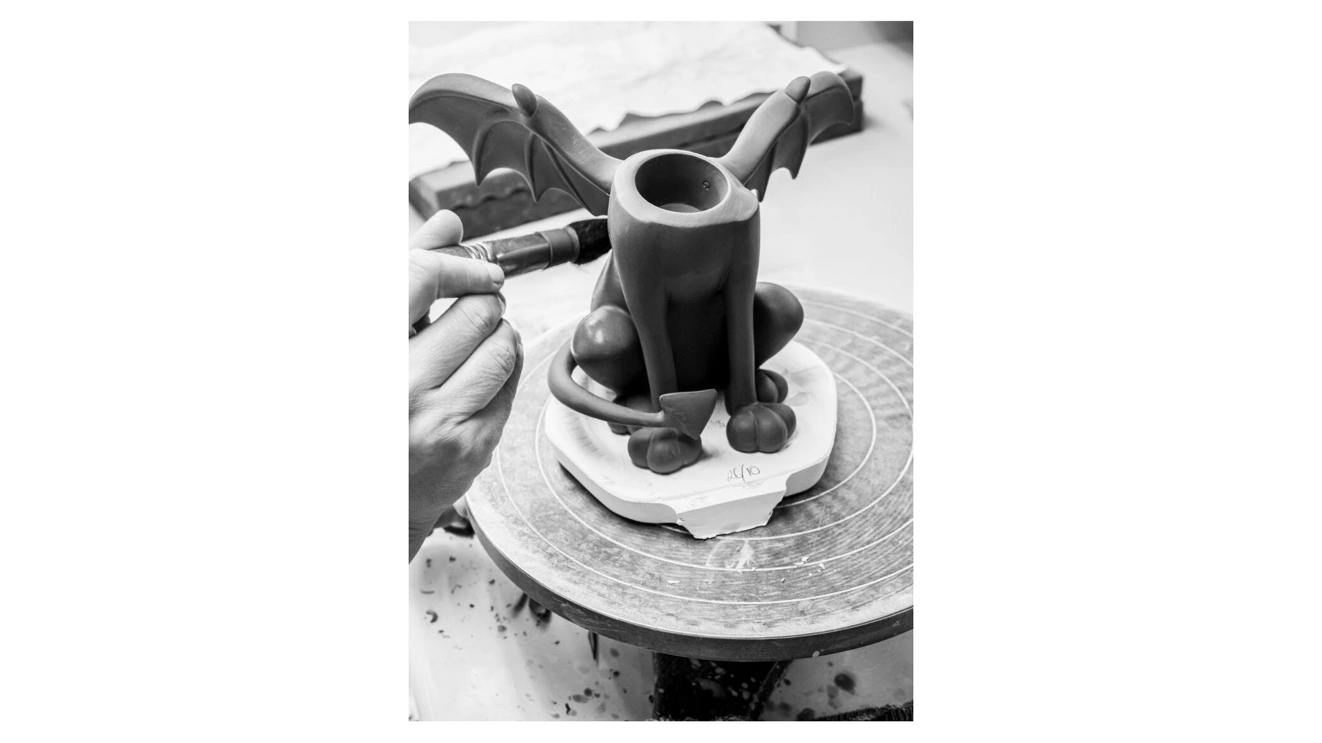 Фигурка Lladro Кот-Дьявол маленький 16х20х26 см, фарфор, лимитированный выпуск