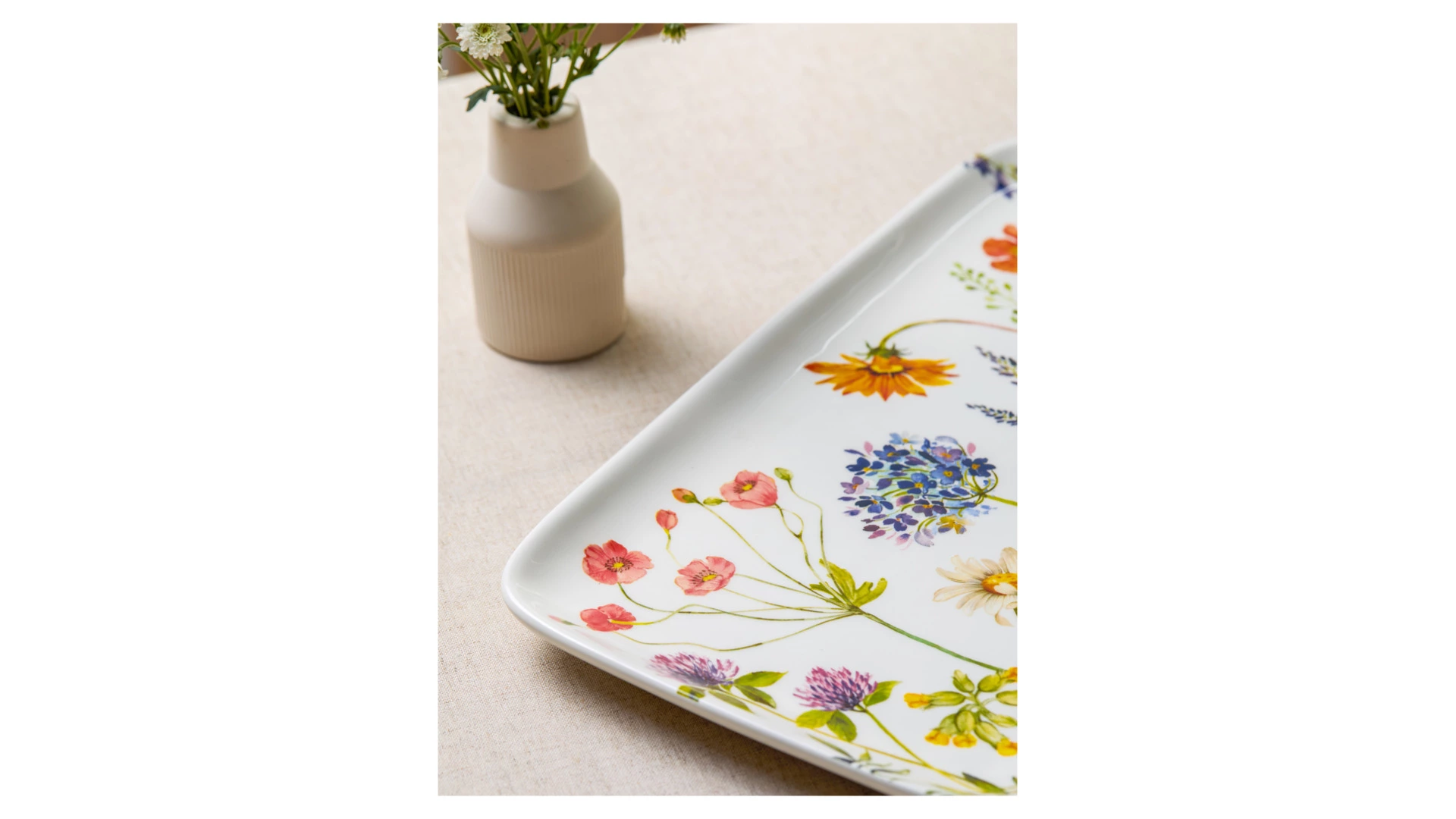 Блюдо прямоугольное Decor de table Полевые цветы 36,7х21 см, керамика, белое