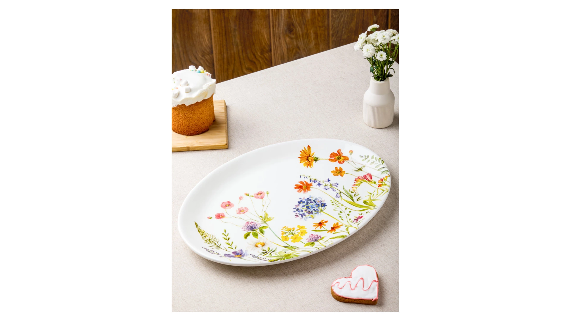 Блюдо овальное Decor de table Полевые цветы 39,7х29 см, керамика, белое