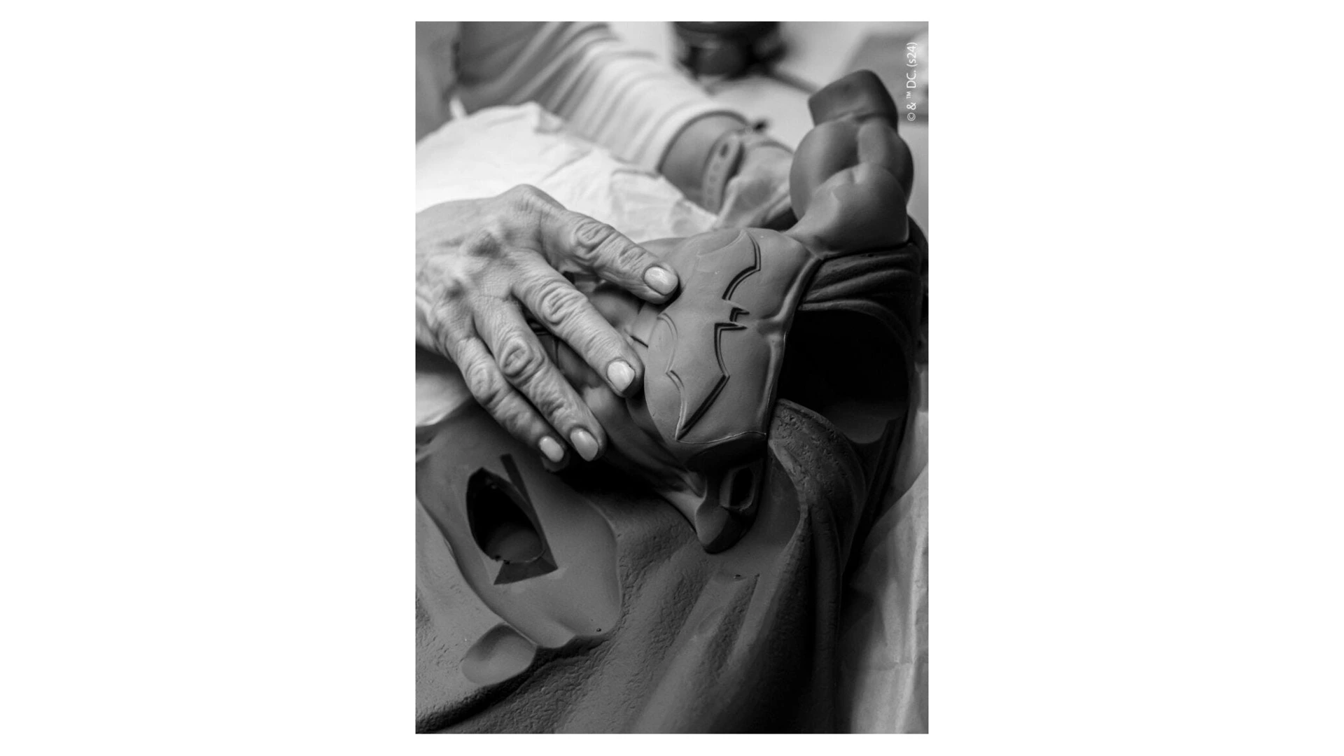 Фигурка Lladro Бэтмен 44х43 см, фарфор, лимитированный выпуск