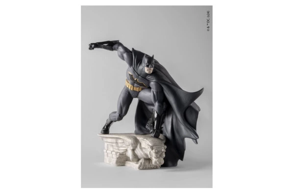 Фигурка Lladro Бэтмен 44х43 см, фарфор, лимитированный выпуск