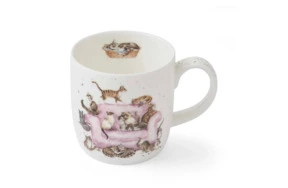 Кружка Royal Worcester Забавная фауна, Жизненная позиция - диванчик 310 мл, фарфор костяной