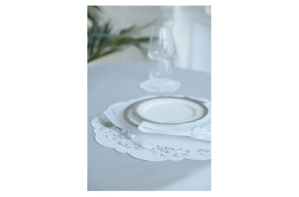 Набор плейсматов Private Decor collection Jardin Mаjоrelle 43 см, 2 шт, экокожа, белый с серебристым