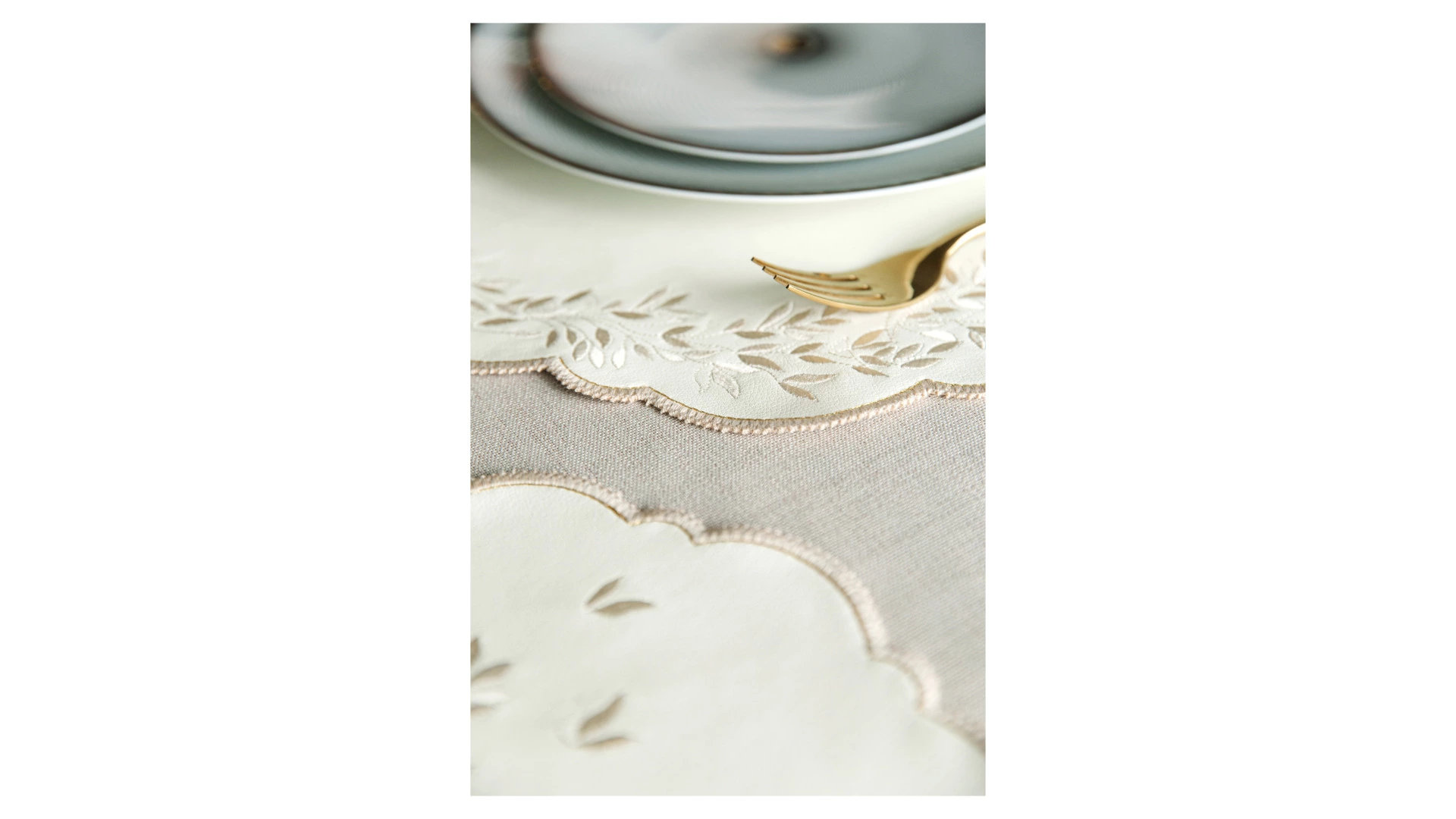 Набор плейсматов Private Decor collection Jardin Mаjоrelle 43 см, 2 шт, экокожа, молочный