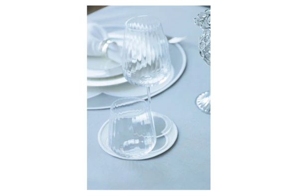 Набор плейсматов D Oro 43 см, 2 шт, экокожа, бело-серый