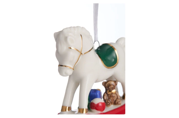Елочное украшение Decor de table Лошадка, зеленое седло 9х3х8 см, фарфор