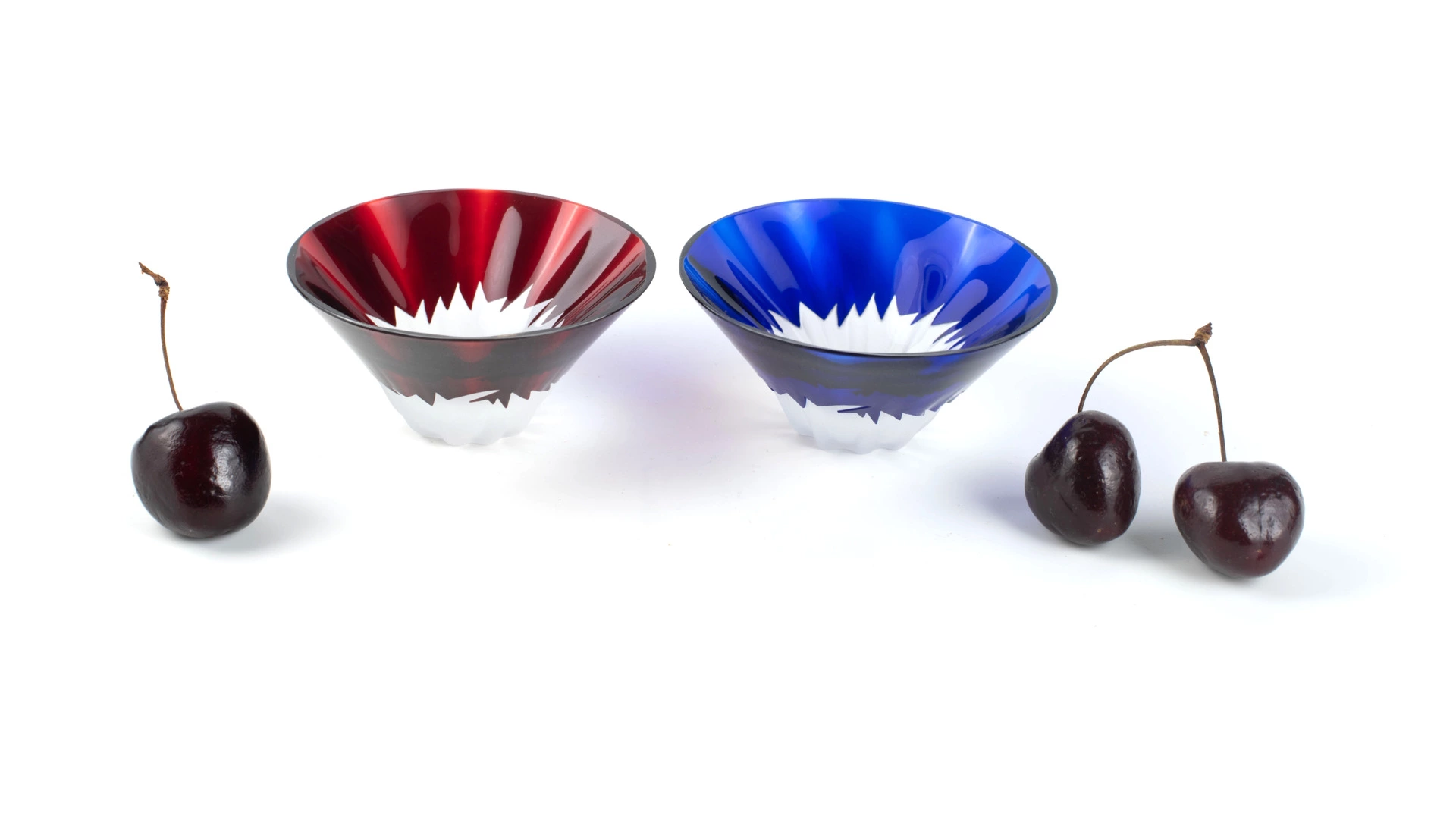 Набор праздничных рюмок Tajima Glass Фудзи 55 мл, 2 шт, стекло, деревянная коробка