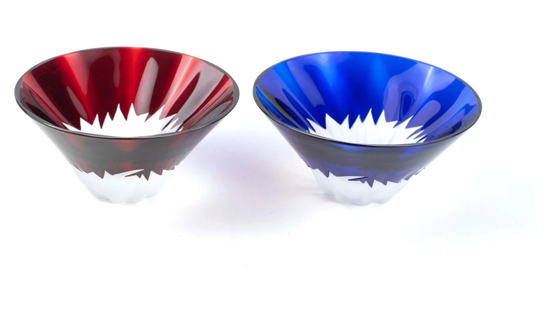 Набор праздничных рюмок Tajima Glass Фудзи 55 мл, 2 шт, стекло, деревянная коробка