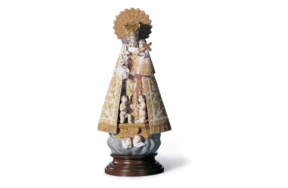 Фигурка Lladro Девы Де лос Десампарадос 13х40 см, фарфор