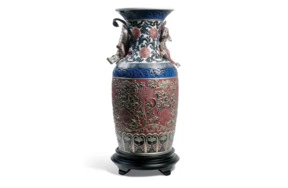 Ваза Lladro Восточная фантазия, красная, фарфор