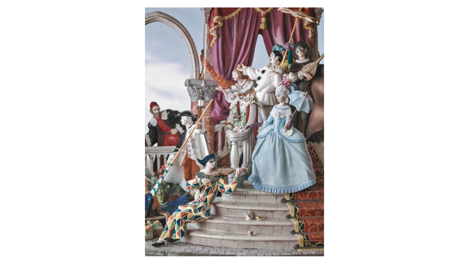 Скульптура Lladro Карнавал в Венеции 91х144 см, фарфор