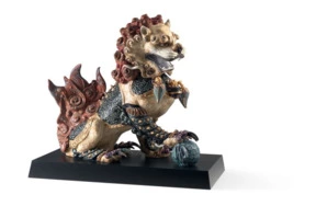 Скульптура Lladro Страж-лев Красный 42х77 см, фарфор