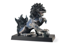 Скульптура Lladro Страж-лев Черный 42х77 см, фарфор