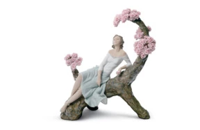 Скульптура Lladro Сладкий аромат цветов 42 см, фарфор