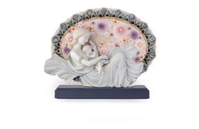 Фигурка Lladro Цветение жизни Мать с ребенком 35х28 см, фарфор