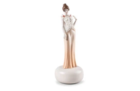 Скульптура Lladro Изящная вышивка 38 см, фарфор