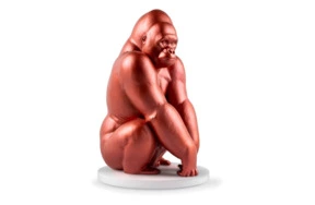 Скульптура Lladro Горилла 37 см, металлический красный люстр