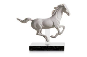Фигурка Lladro лошади Галоп I 7х24 см, фарфор