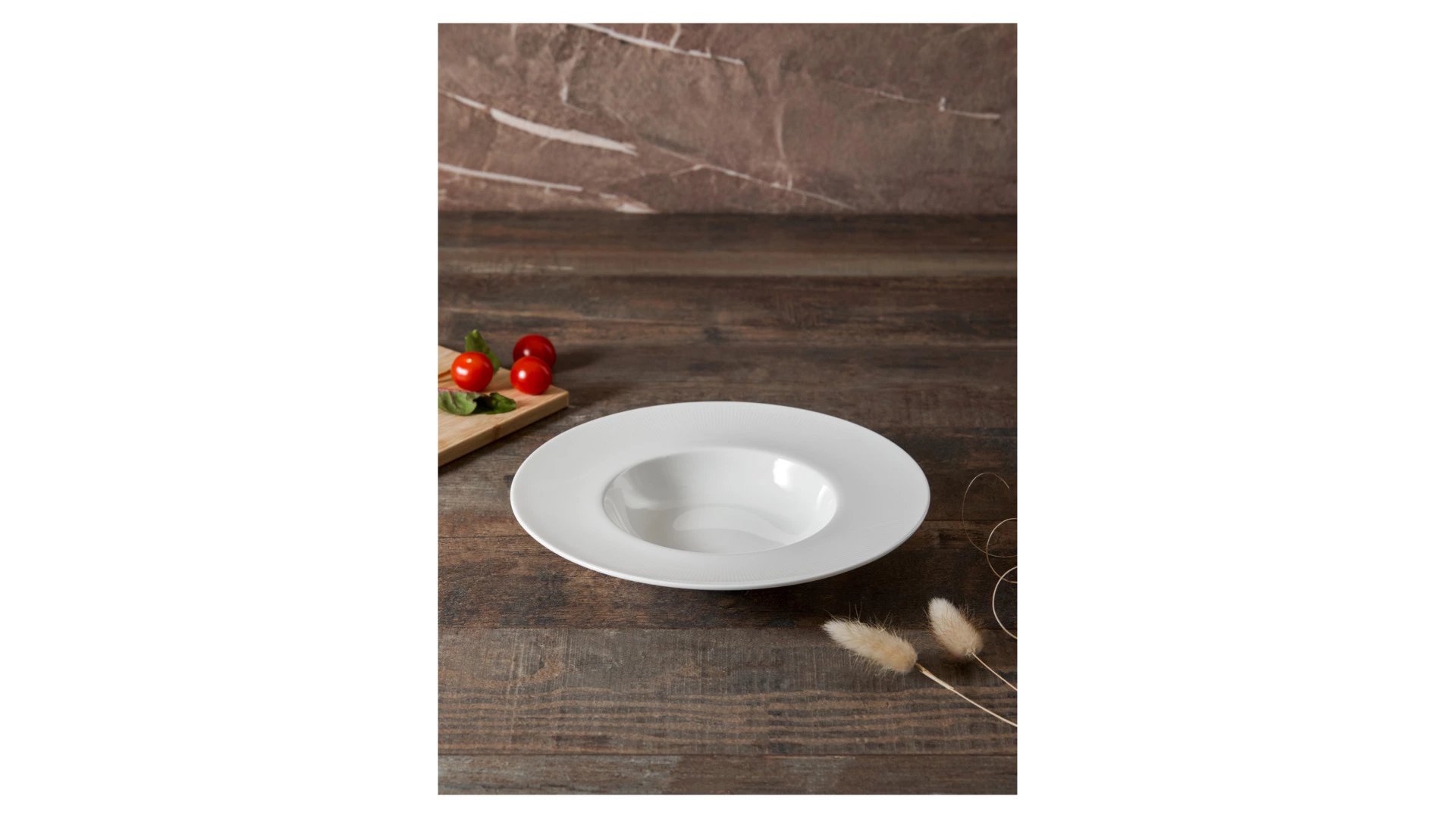 Тарелка суповая Decor de table Плиссе 24,6 см, фарфор костяной