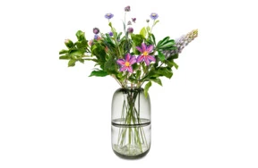 Пассифлора, люпин, клемитис с полевыми цветами и травами из холодного фарфора в стек. вазе